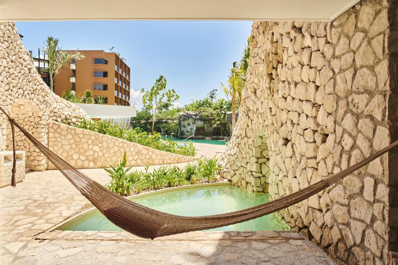 Suite Private Pool,1275156967:JPEG